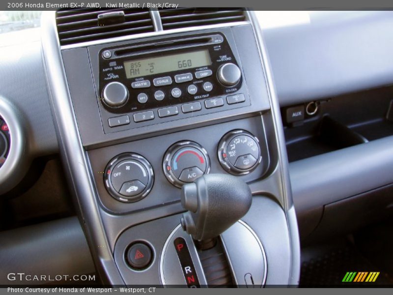 Kiwi Metallic / Black/Gray 2006 Honda Element EX-P AWD