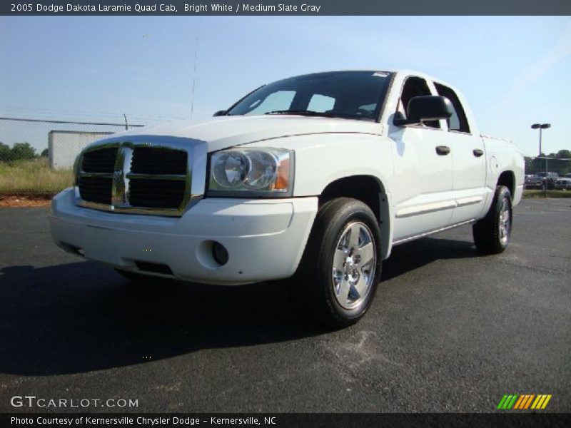 Bright White / Medium Slate Gray 2005 Dodge Dakota Laramie Quad Cab