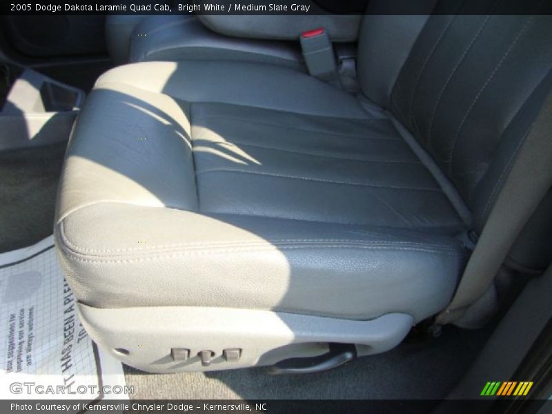 Bright White / Medium Slate Gray 2005 Dodge Dakota Laramie Quad Cab