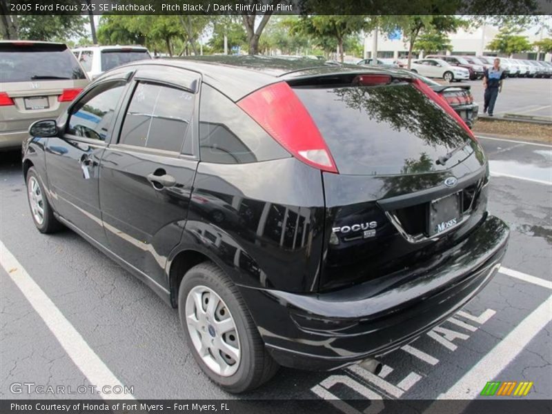 Pitch Black / Dark Flint/Light Flint 2005 Ford Focus ZX5 SE Hatchback