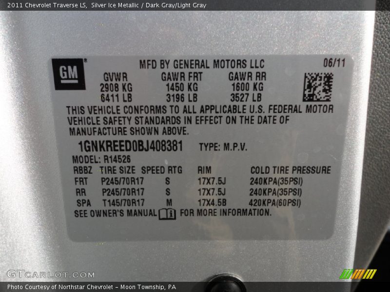 Silver Ice Metallic / Dark Gray/Light Gray 2011 Chevrolet Traverse LS