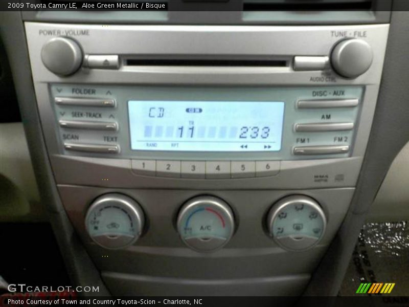 Aloe Green Metallic / Bisque 2009 Toyota Camry LE