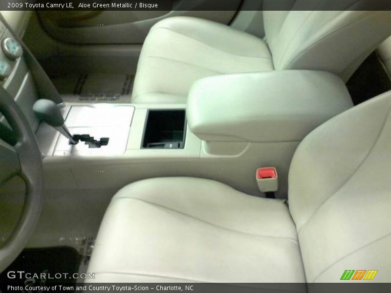 Aloe Green Metallic / Bisque 2009 Toyota Camry LE