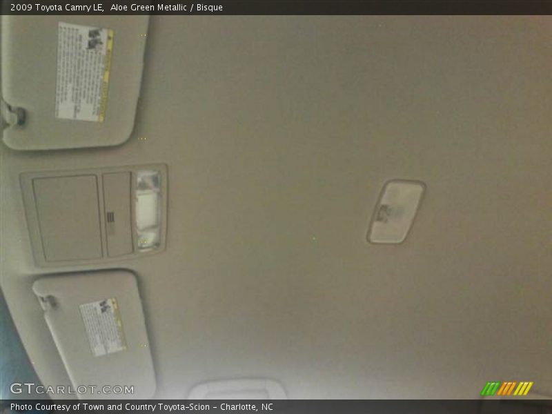 Aloe Green Metallic / Bisque 2009 Toyota Camry LE