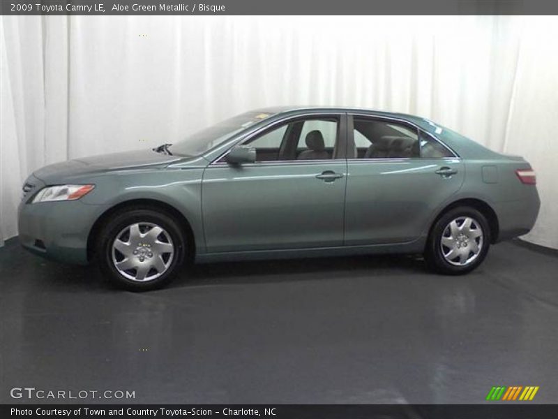 Aloe Green Metallic / Bisque 2009 Toyota Camry LE