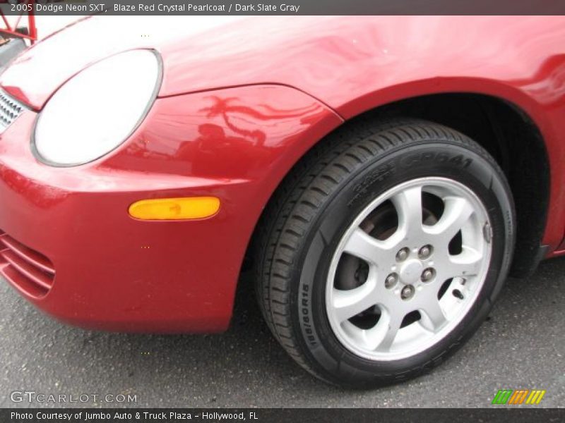 Blaze Red Crystal Pearlcoat / Dark Slate Gray 2005 Dodge Neon SXT