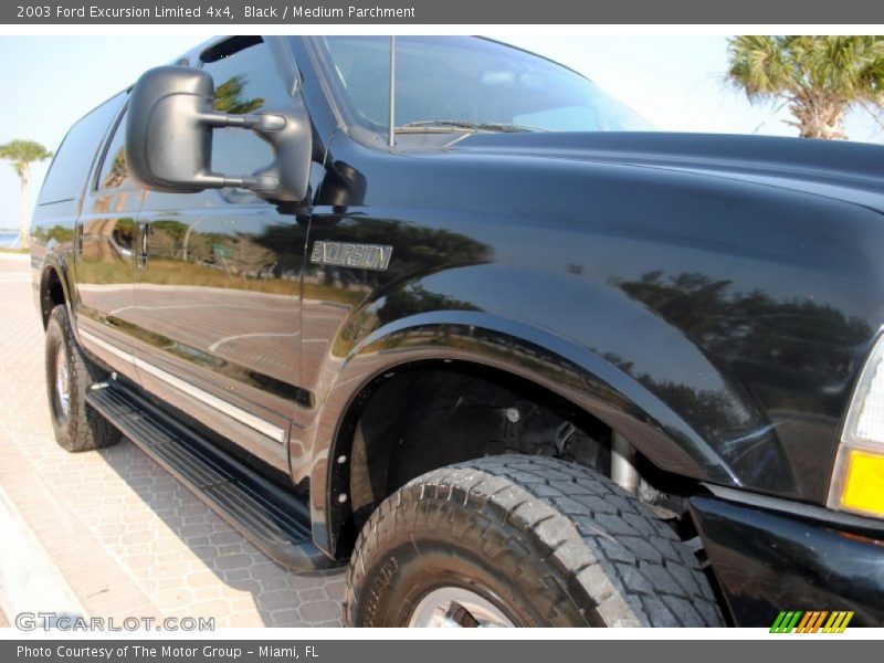 Black / Medium Parchment 2003 Ford Excursion Limited 4x4