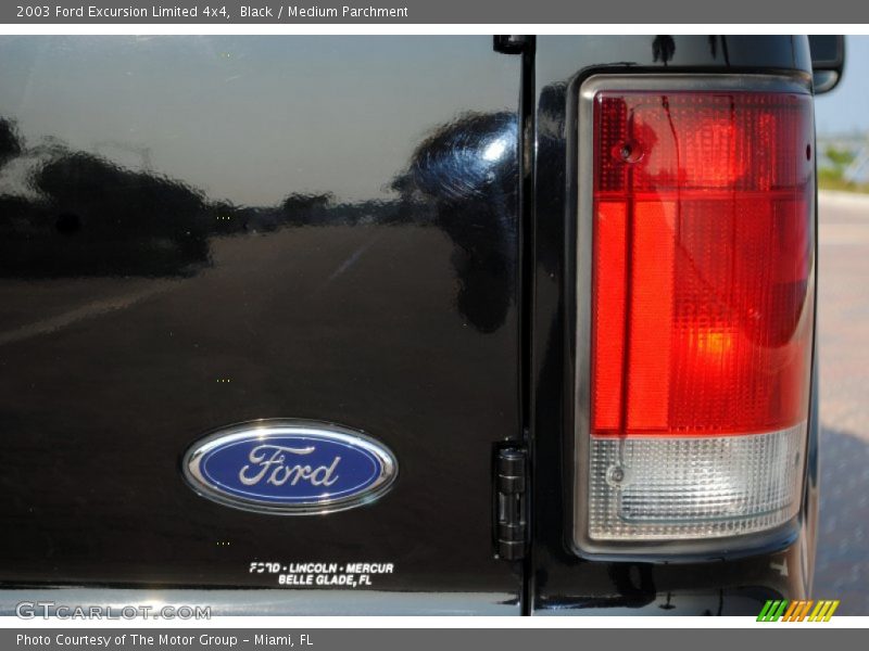 Black / Medium Parchment 2003 Ford Excursion Limited 4x4