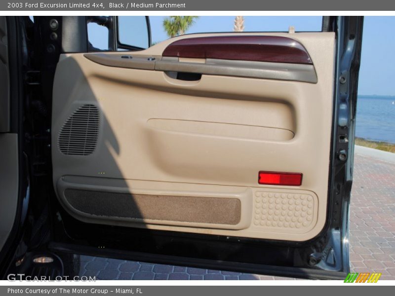Black / Medium Parchment 2003 Ford Excursion Limited 4x4
