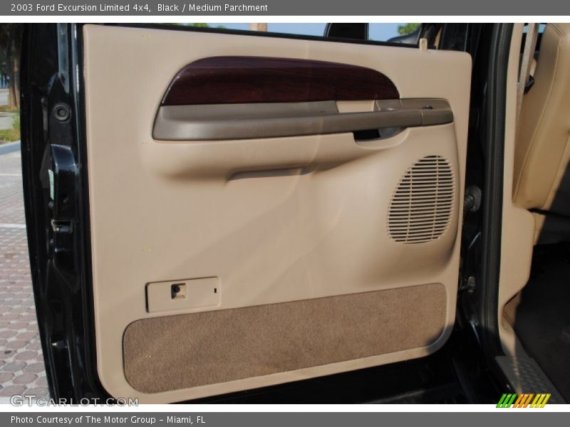 Black / Medium Parchment 2003 Ford Excursion Limited 4x4