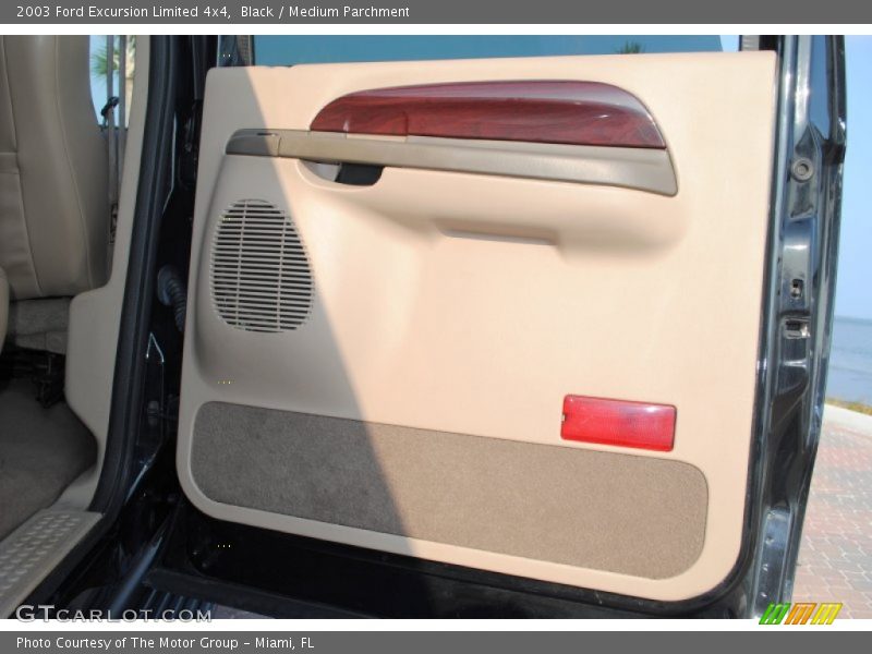 Black / Medium Parchment 2003 Ford Excursion Limited 4x4