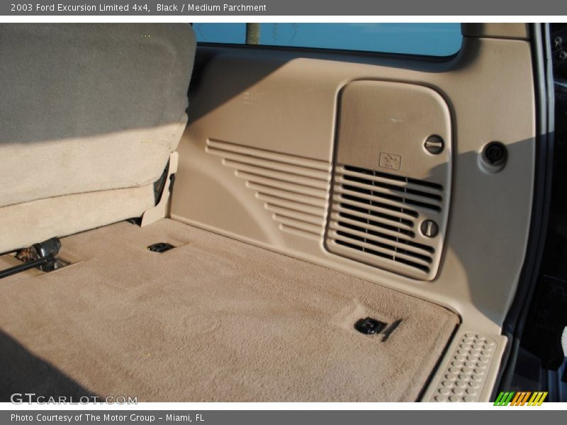 Black / Medium Parchment 2003 Ford Excursion Limited 4x4