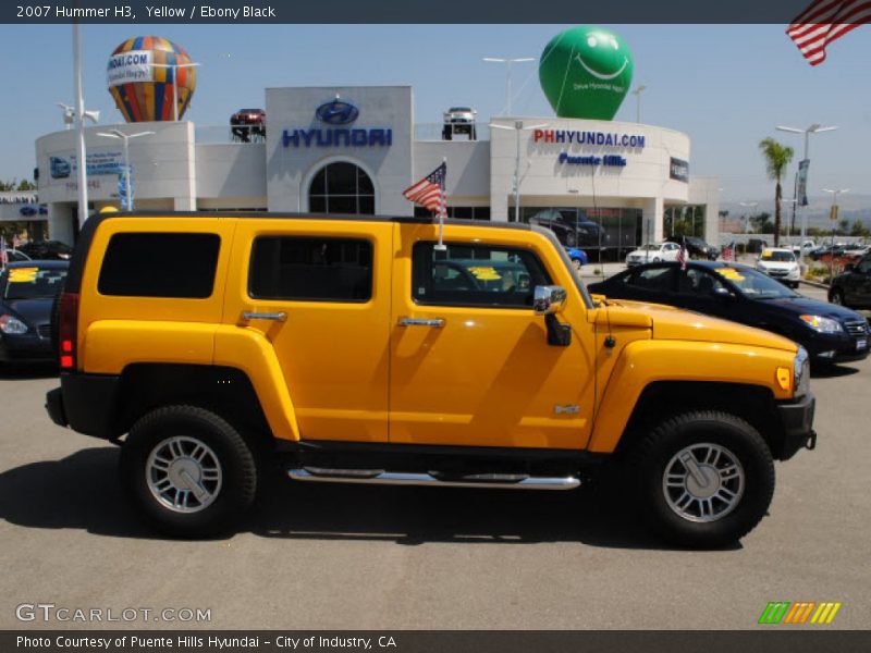 Yellow / Ebony Black 2007 Hummer H3