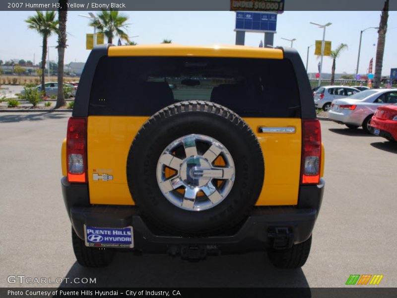 Yellow / Ebony Black 2007 Hummer H3