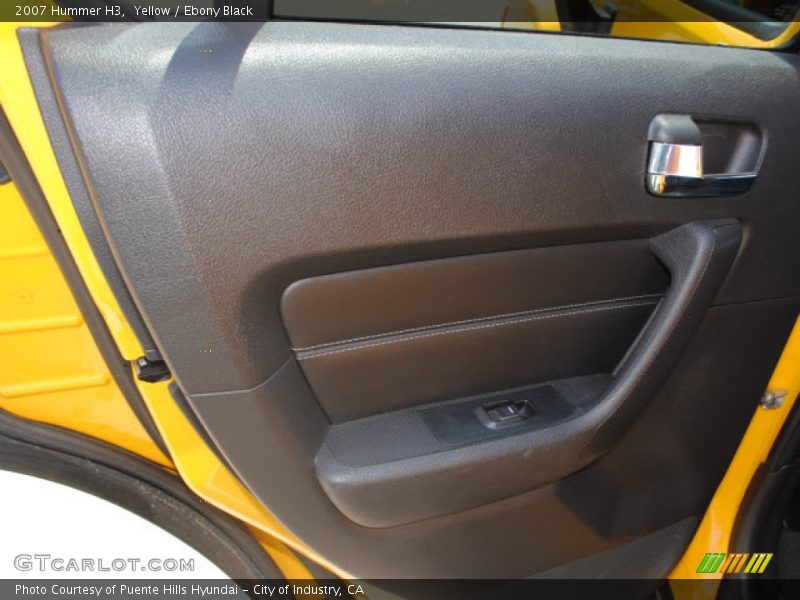 Yellow / Ebony Black 2007 Hummer H3