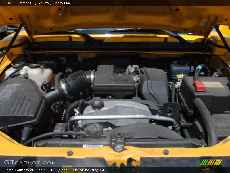  2007 H3  Engine - 3.7 Liter DOHC 20-Valve Inline 5 Cylinder