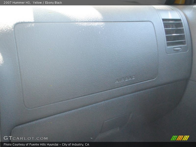 Yellow / Ebony Black 2007 Hummer H3