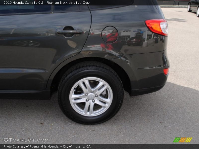 Phantom Black Metallic / Gray 2010 Hyundai Santa Fe GLS