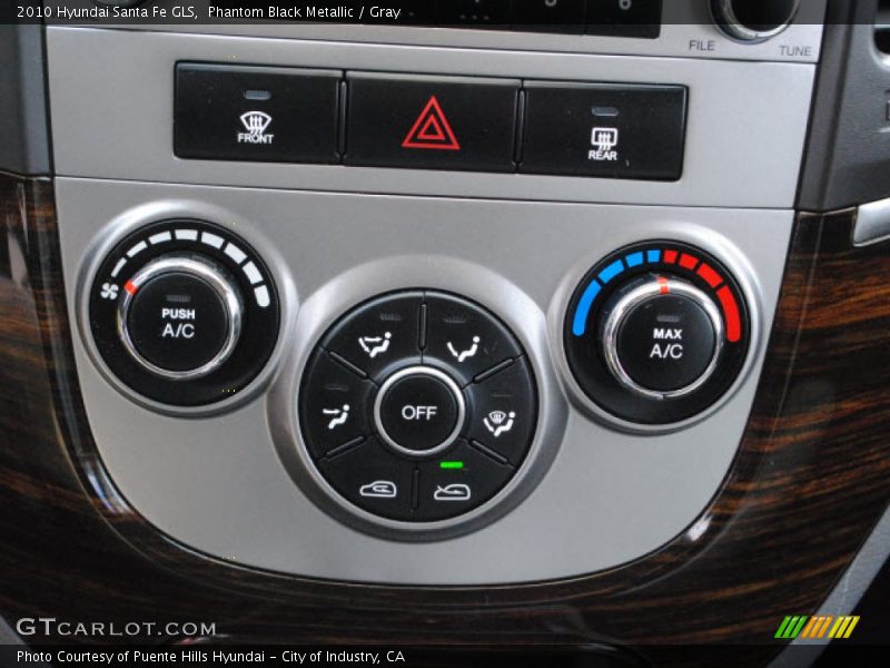 Phantom Black Metallic / Gray 2010 Hyundai Santa Fe GLS