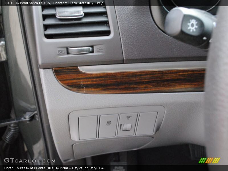 Phantom Black Metallic / Gray 2010 Hyundai Santa Fe GLS