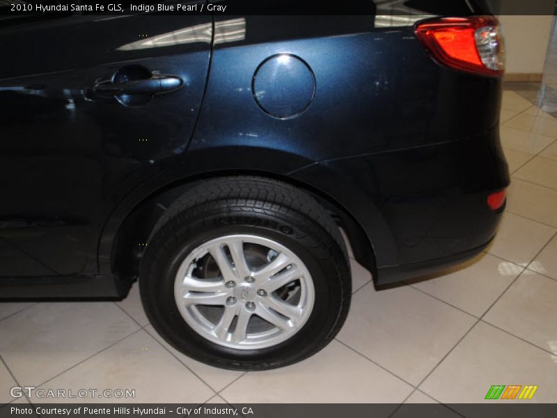 Indigo Blue Pearl / Gray 2010 Hyundai Santa Fe GLS