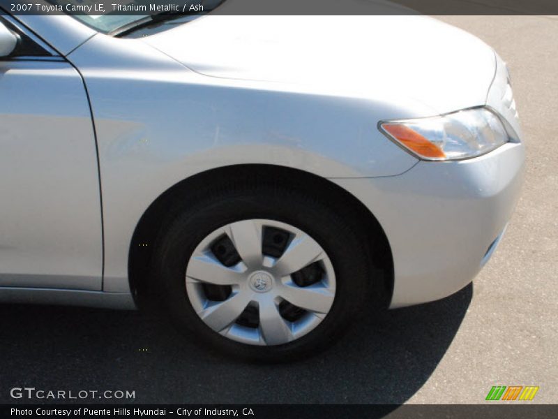 Titanium Metallic / Ash 2007 Toyota Camry LE
