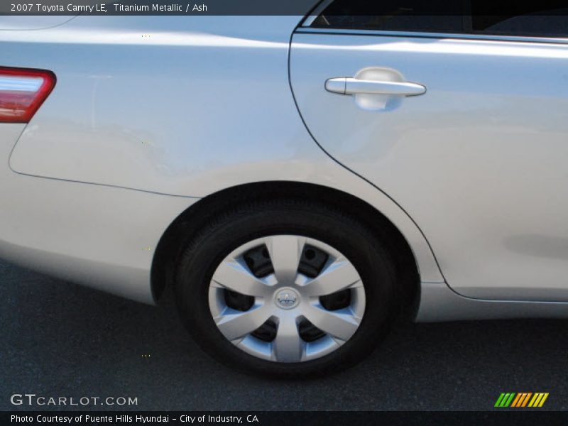 Titanium Metallic / Ash 2007 Toyota Camry LE