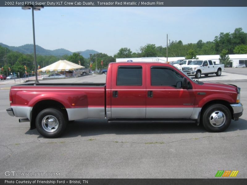 Toreador Red Metallic / Medium Flint 2002 Ford F350 Super Duty XLT Crew Cab Dually