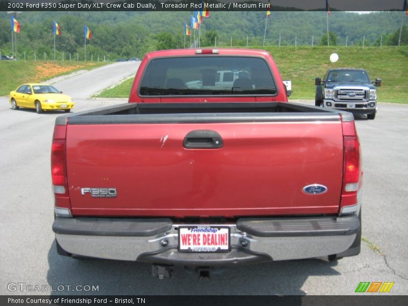 Toreador Red Metallic / Medium Flint 2002 Ford F350 Super Duty XLT Crew Cab Dually