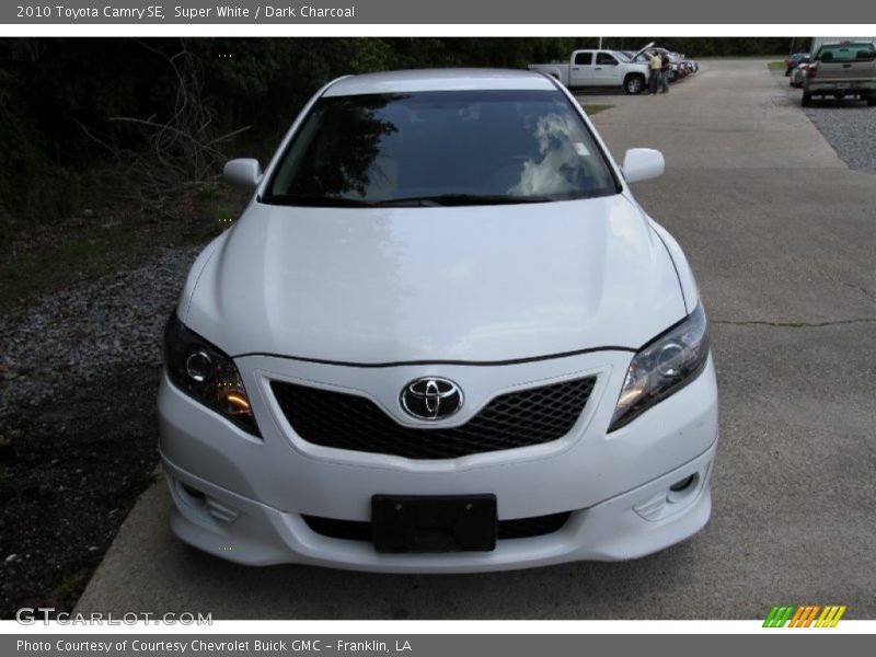 Super White / Dark Charcoal 2010 Toyota Camry SE