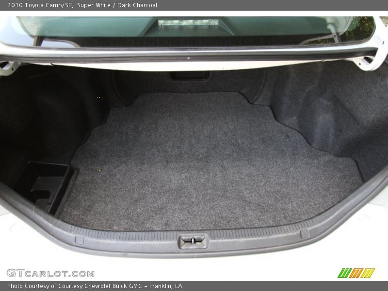Super White / Dark Charcoal 2010 Toyota Camry SE