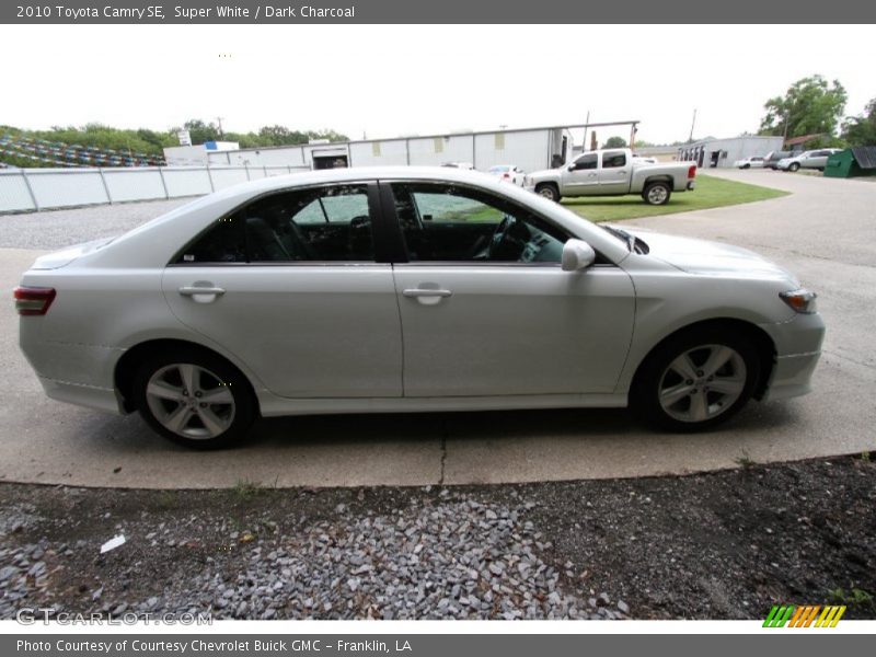 Super White / Dark Charcoal 2010 Toyota Camry SE