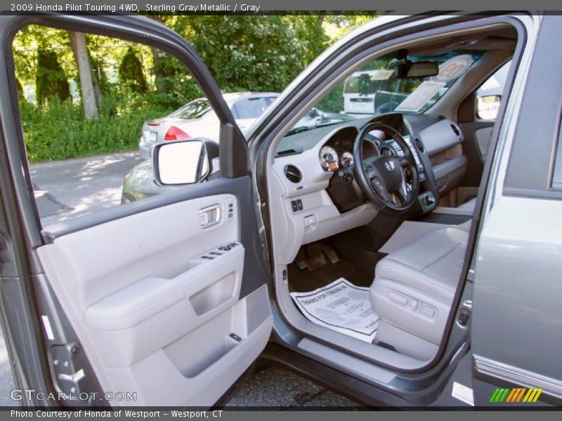 Sterling Gray Metallic / Gray 2009 Honda Pilot Touring 4WD