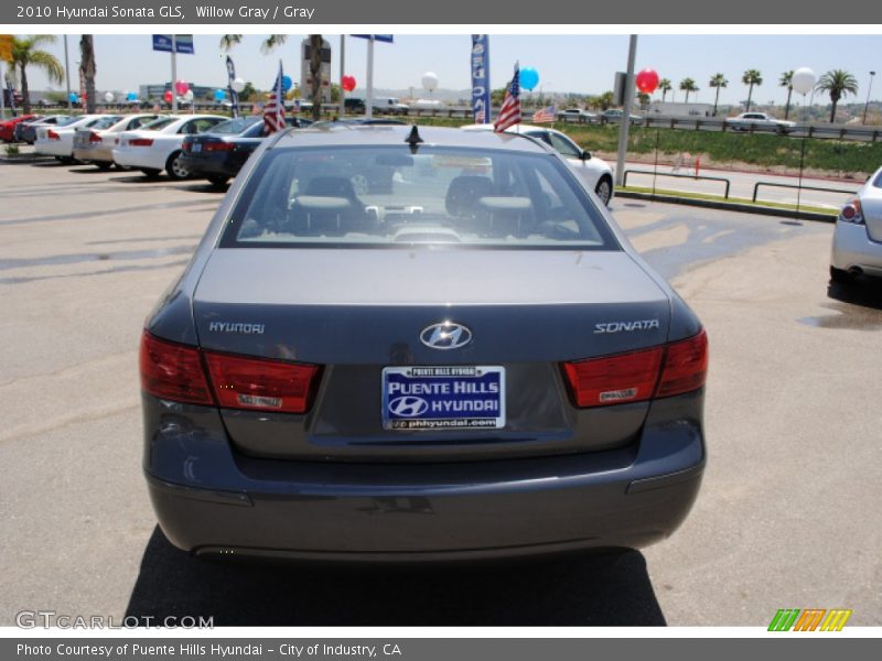 Willow Gray / Gray 2010 Hyundai Sonata GLS