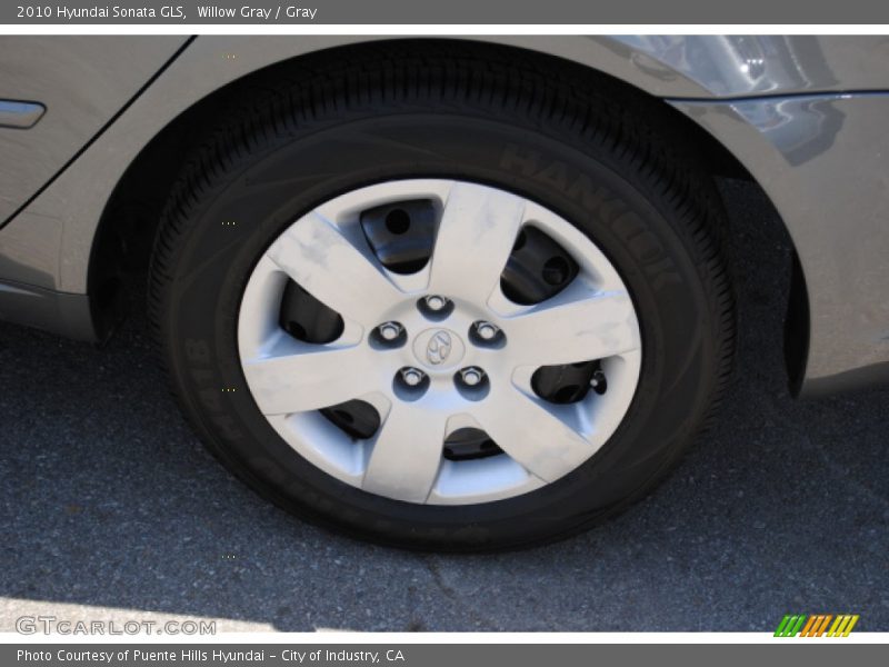 Willow Gray / Gray 2010 Hyundai Sonata GLS