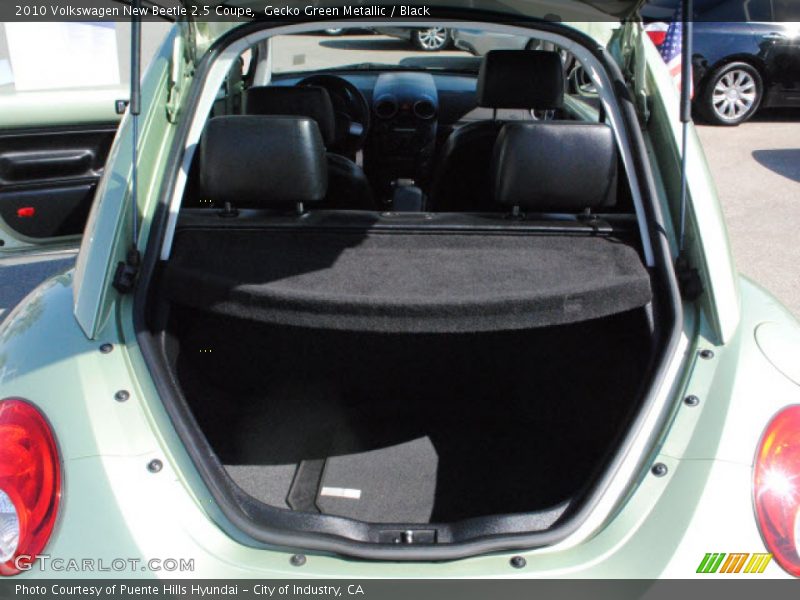  2010 New Beetle 2.5 Coupe Trunk
