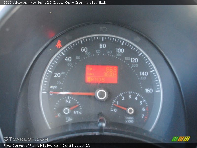 2010 New Beetle 2.5 Coupe 2.5 Coupe Gauges