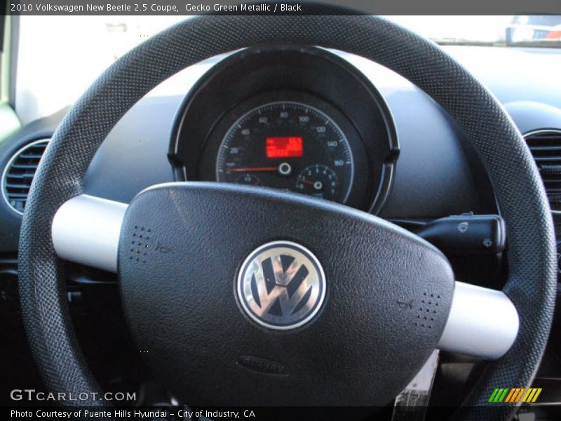 Gecko Green Metallic / Black 2010 Volkswagen New Beetle 2.5 Coupe