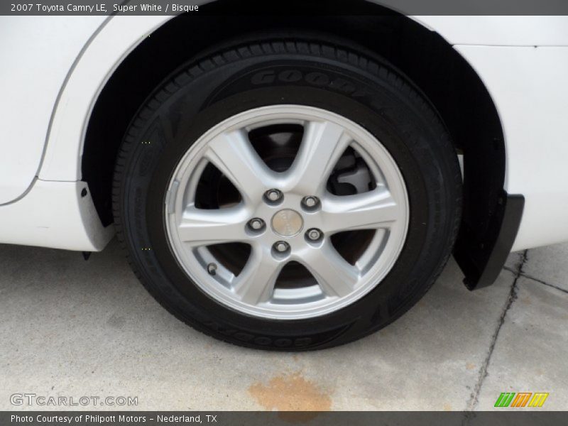 Super White / Bisque 2007 Toyota Camry LE