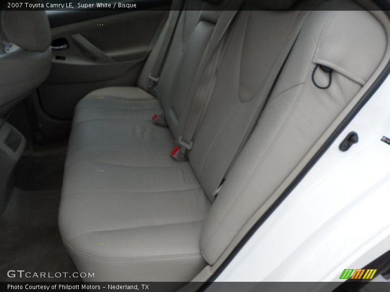 Super White / Bisque 2007 Toyota Camry LE