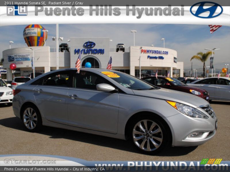 Radiant Silver / Gray 2011 Hyundai Sonata SE