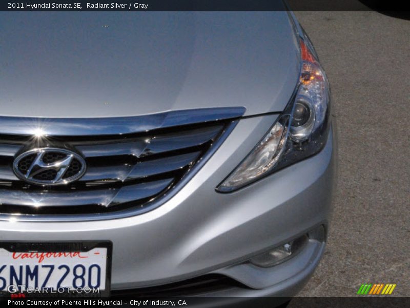 Radiant Silver / Gray 2011 Hyundai Sonata SE