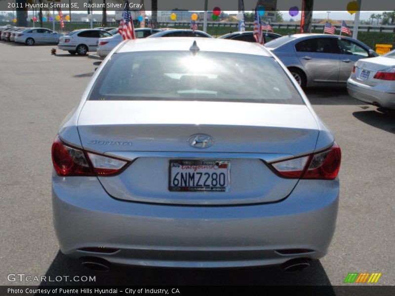 Radiant Silver / Gray 2011 Hyundai Sonata SE