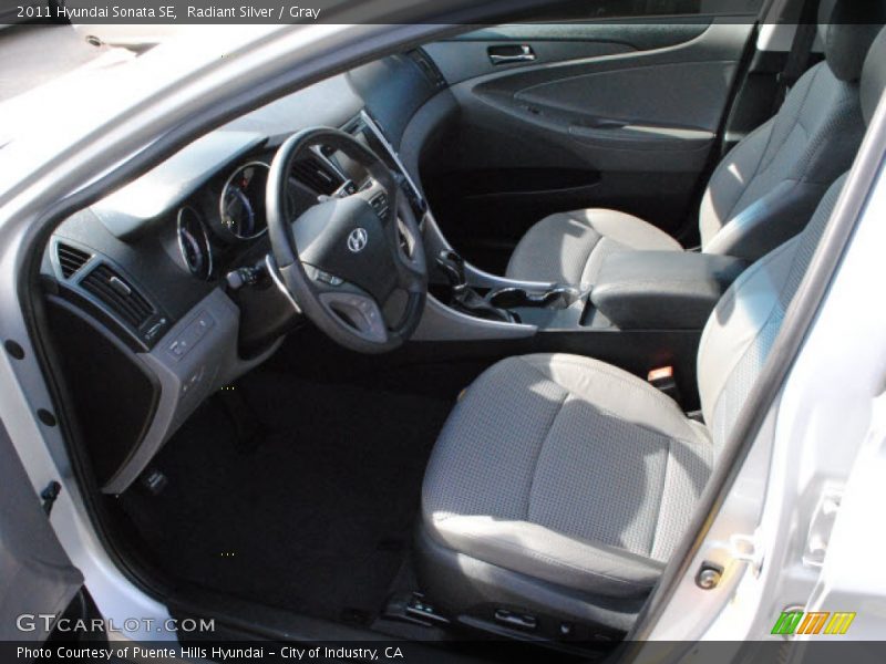 Radiant Silver / Gray 2011 Hyundai Sonata SE