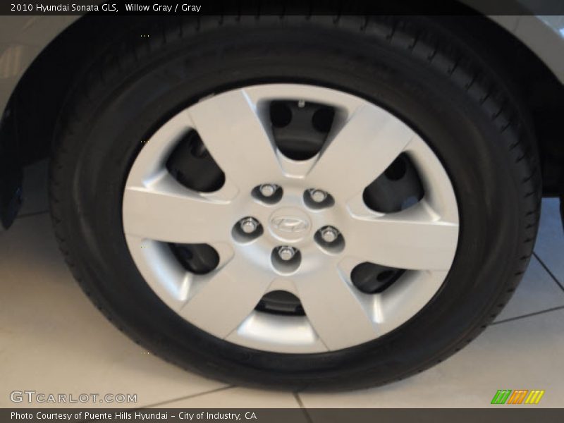 Willow Gray / Gray 2010 Hyundai Sonata GLS