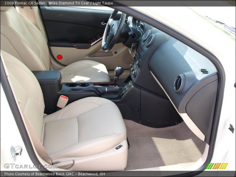 White Diamond Tri Coat / Light Taupe 2009 Pontiac G6 Sedan