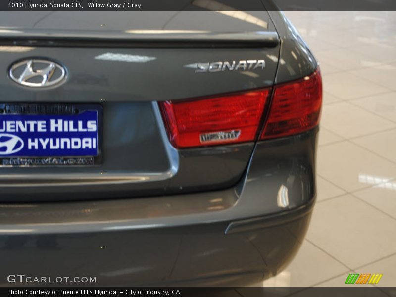 Willow Gray / Gray 2010 Hyundai Sonata GLS
