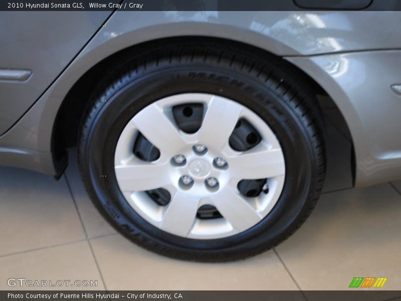 Willow Gray / Gray 2010 Hyundai Sonata GLS