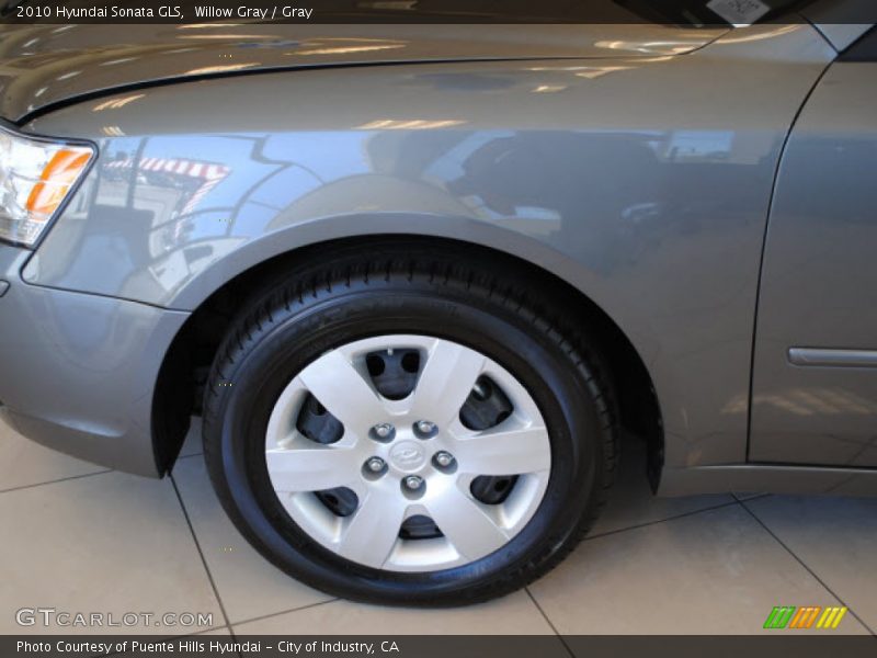 Willow Gray / Gray 2010 Hyundai Sonata GLS