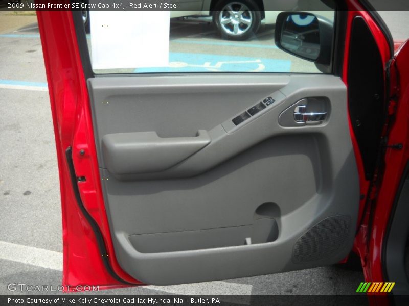 Door Panel of 2009 Frontier SE Crew Cab 4x4